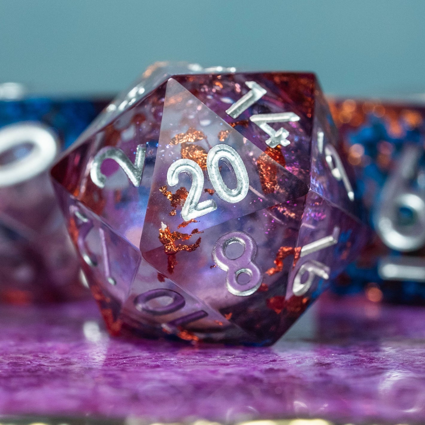 Cœur de Vesta | Set de dés JDR à cœur liquide