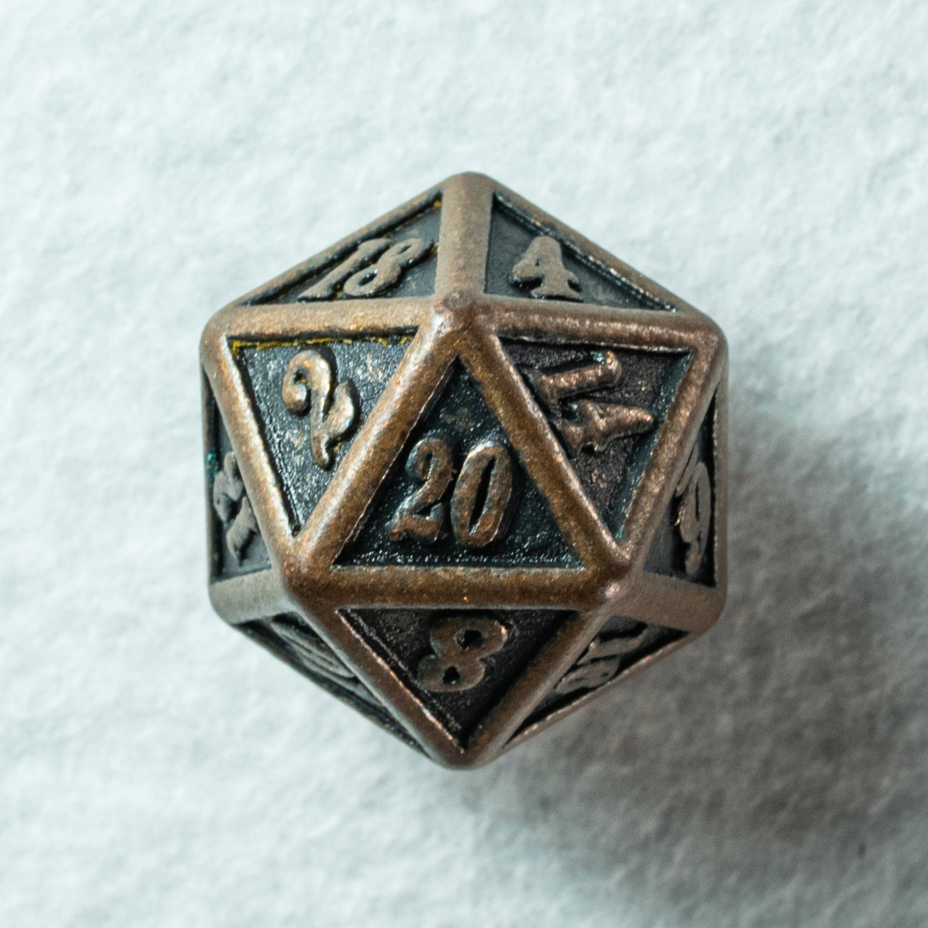 Photo de d20 de Cuivre Antique