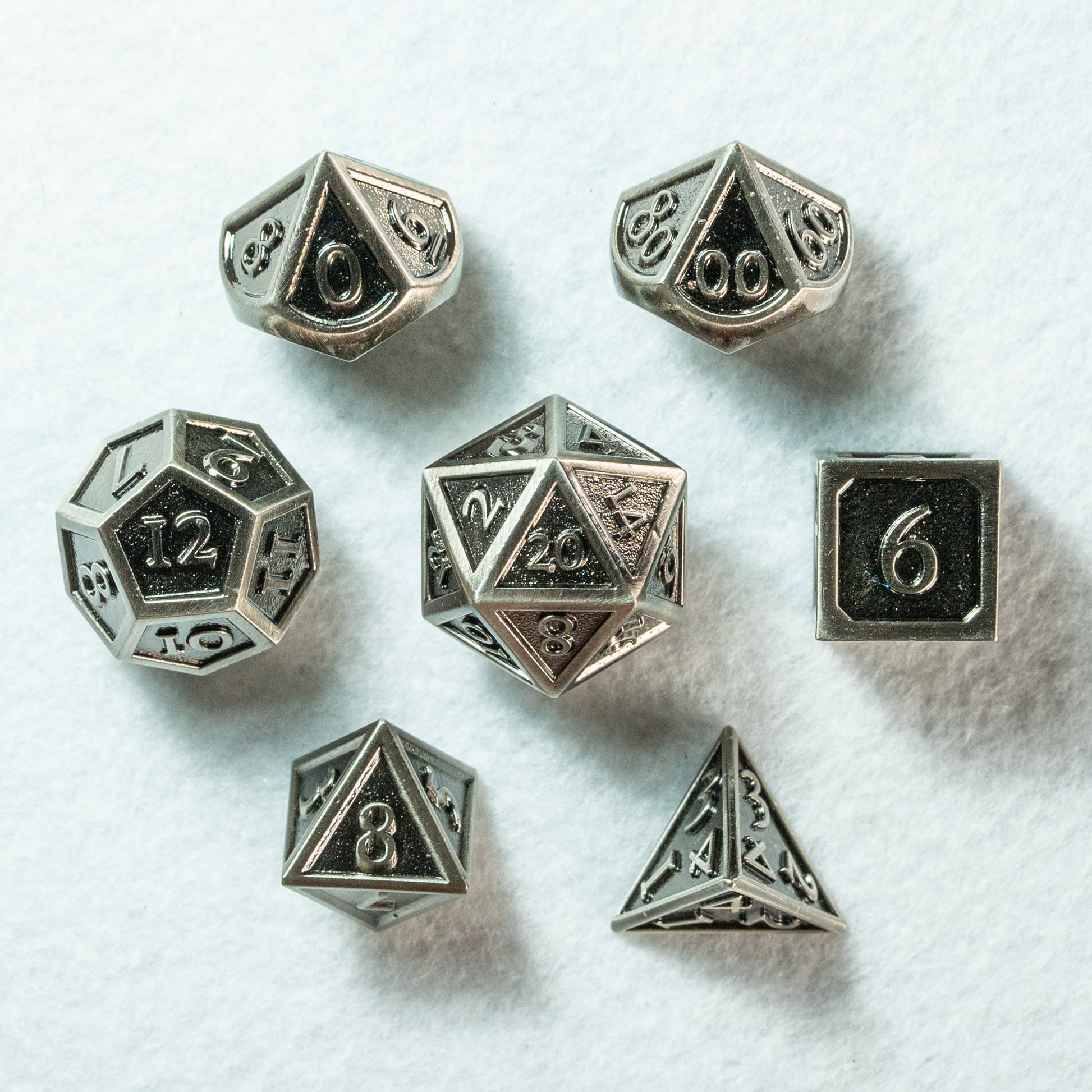 Photo de tous les dés de Nickel Antique